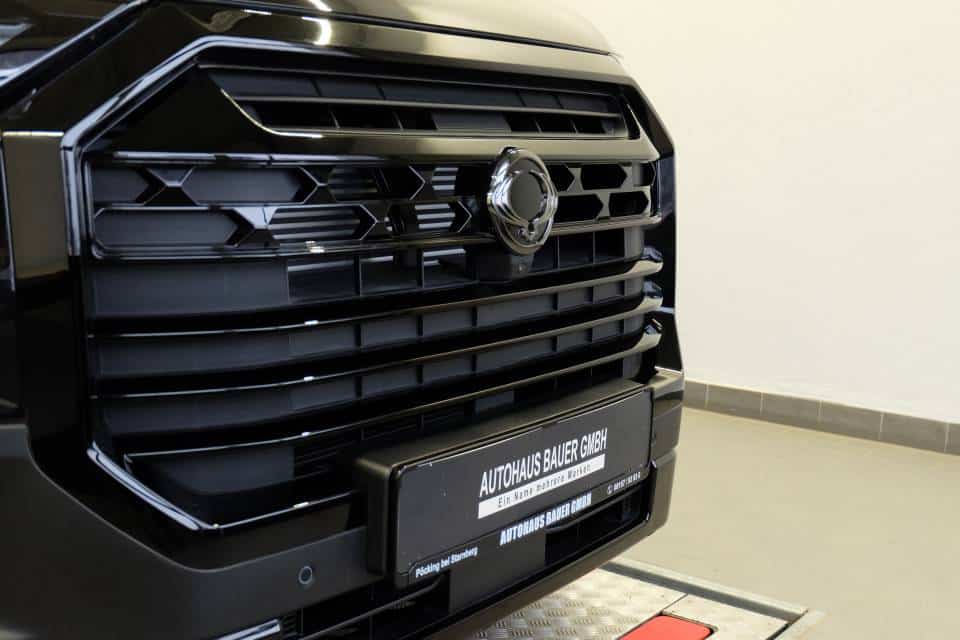 KGM Musso Grand