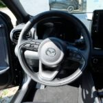Mazda 2 Hybrid 2024 5HB 1.5L VVT-i 116 PS e-CVT FWD HOMURA – Fahrzeugbild 3