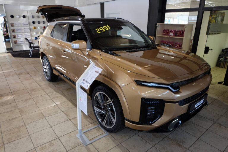 KGM ACTYON LUX AWD *20Zoll*eHK*2farbig*IACC* – Außenansicht