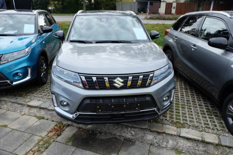 Suzuki VITARA 1.4 BOOST 5D M/T COMFORT+ HYBRID – Außenansicht