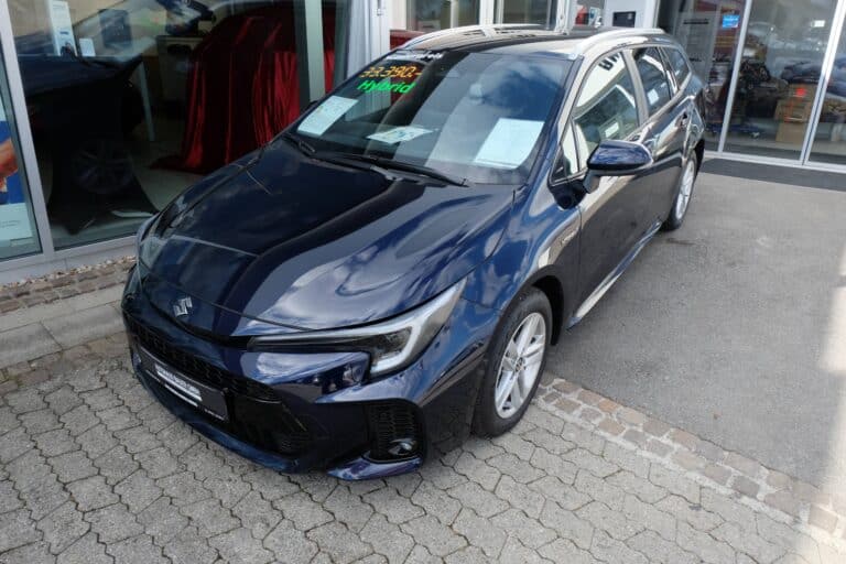 Suzuki SWACE 1.8 HYBRID CVT COMFORT+ – Außenansicht