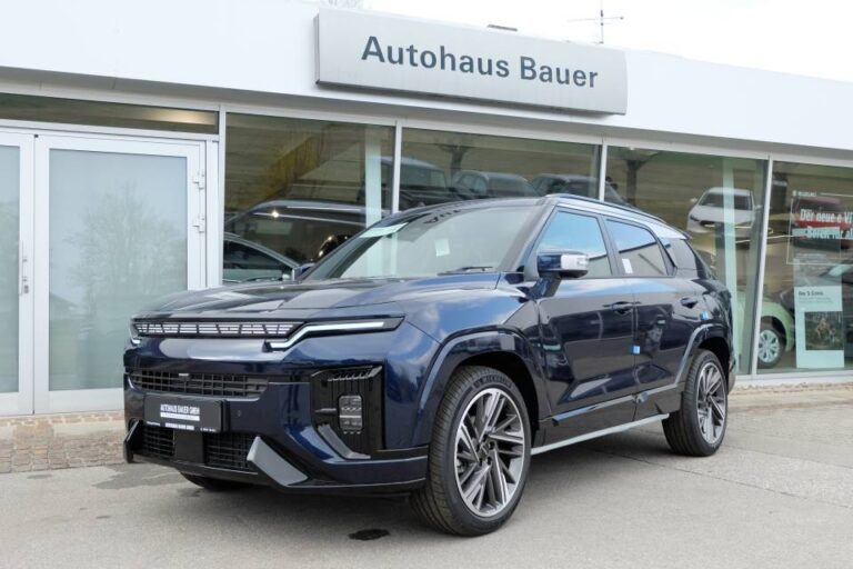 KGM ACTYON HYBRID + PANORAMADACH – Außenansicht