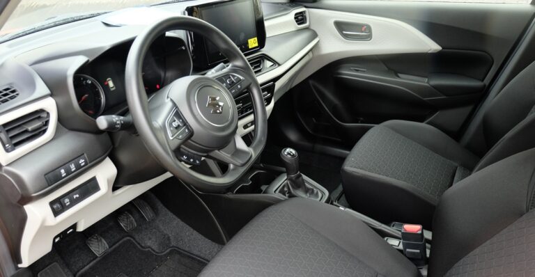 Suzuki SWIFT 1.2 5D M/T CLUB HYBRID – Außenansicht
